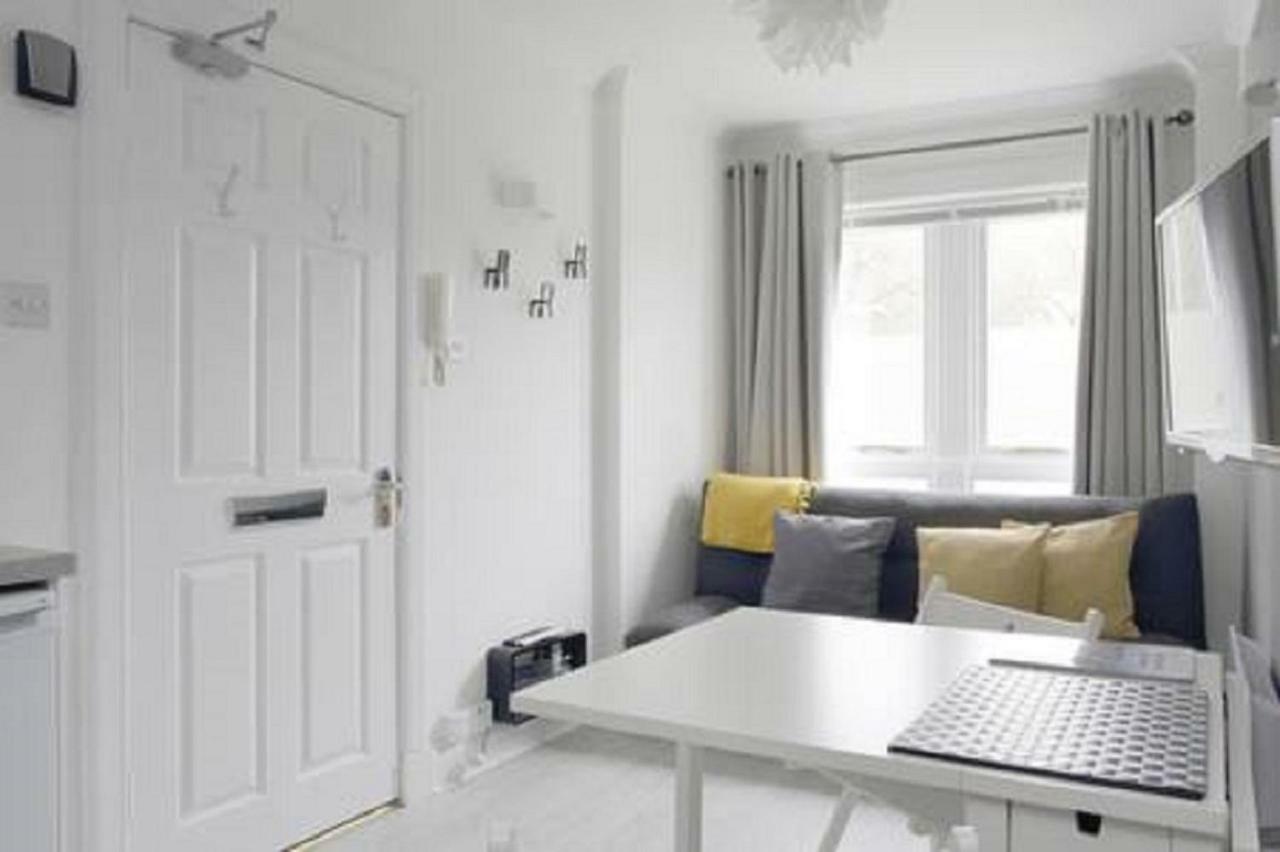 Park View Studio Walking Distance To Royal Mile Appartamento Edimburgo Esterno foto